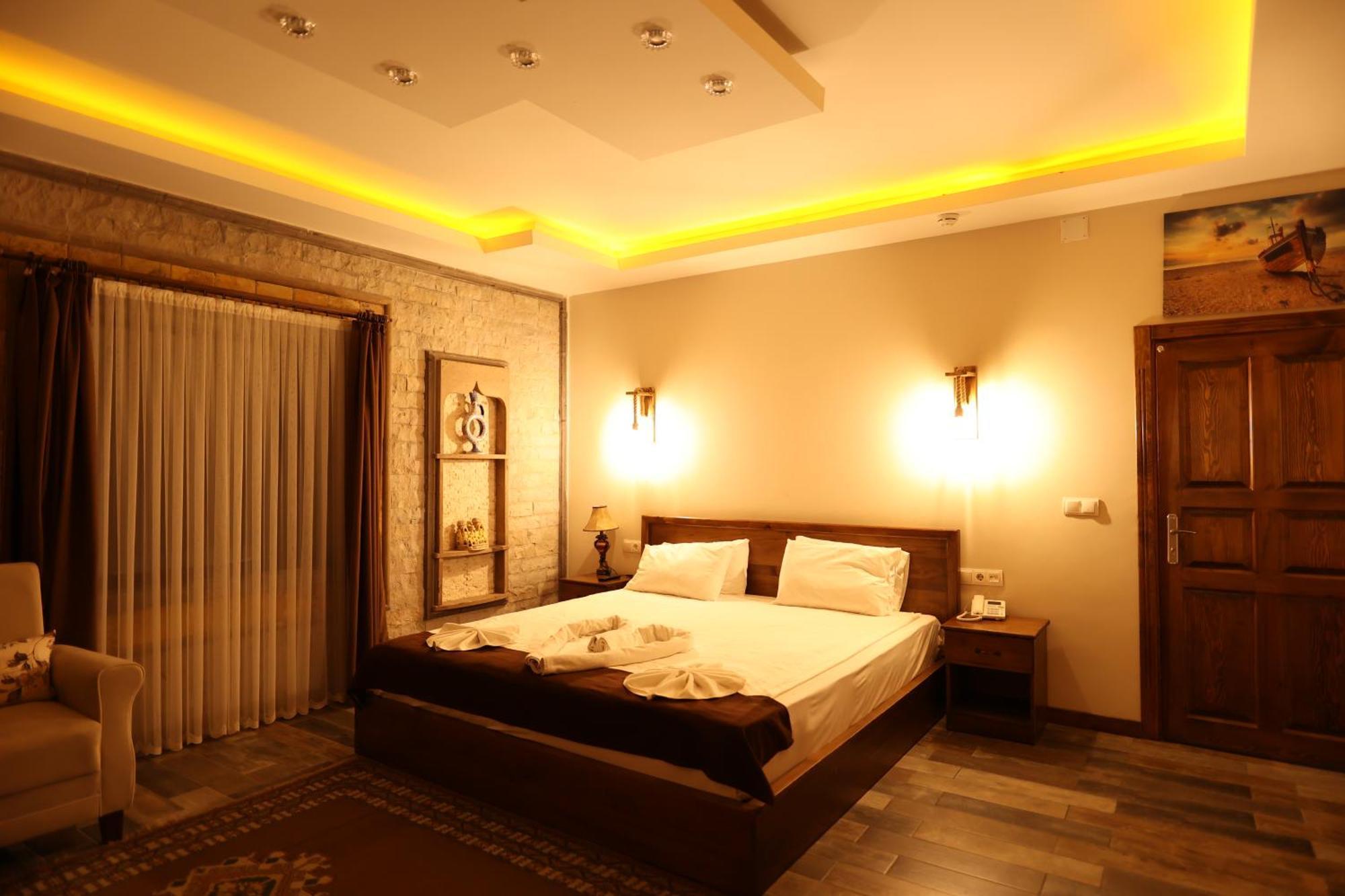 El Nazar Stone Suite Ючхисар Екстериор снимка