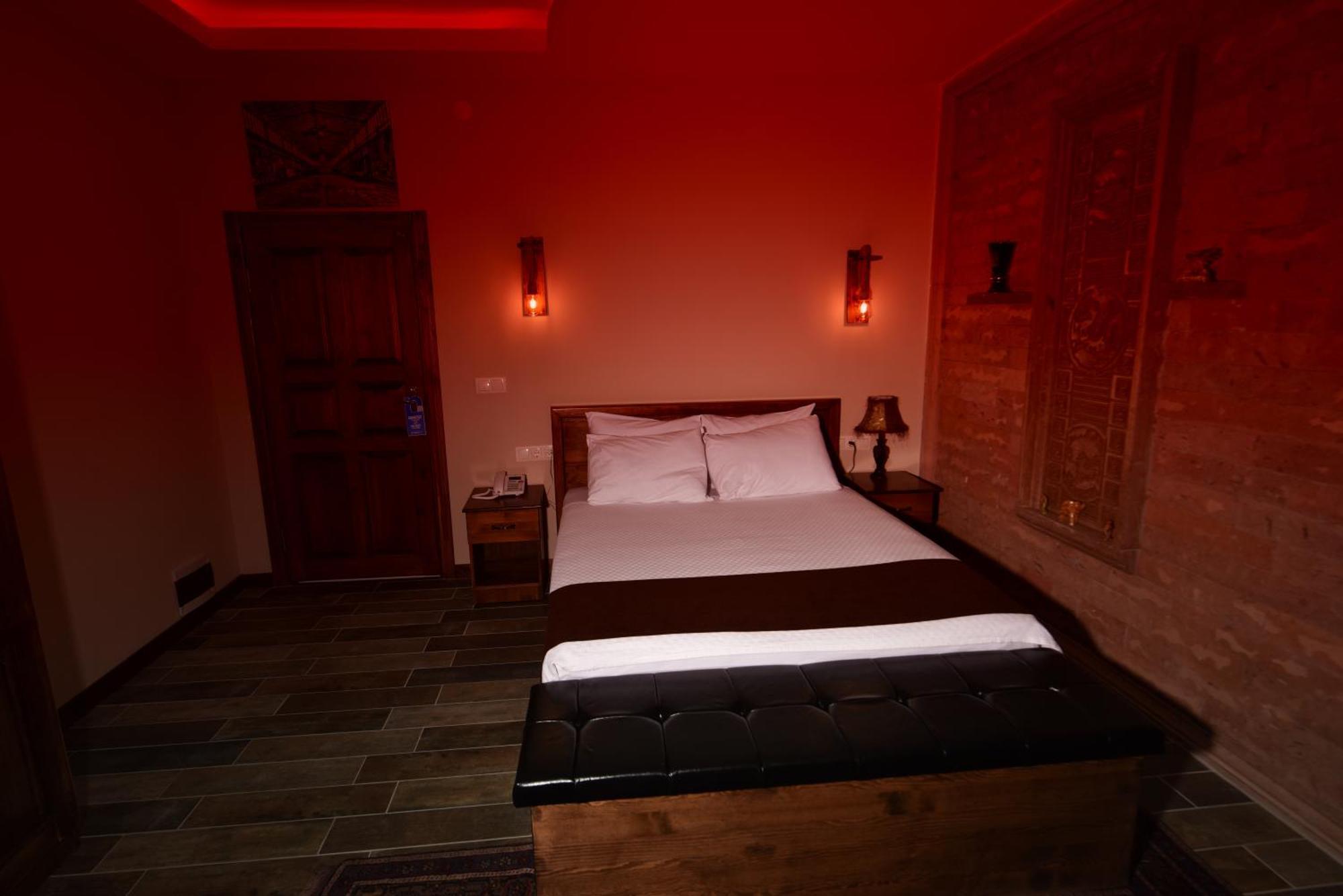 El Nazar Stone Suite Ючхисар Екстериор снимка