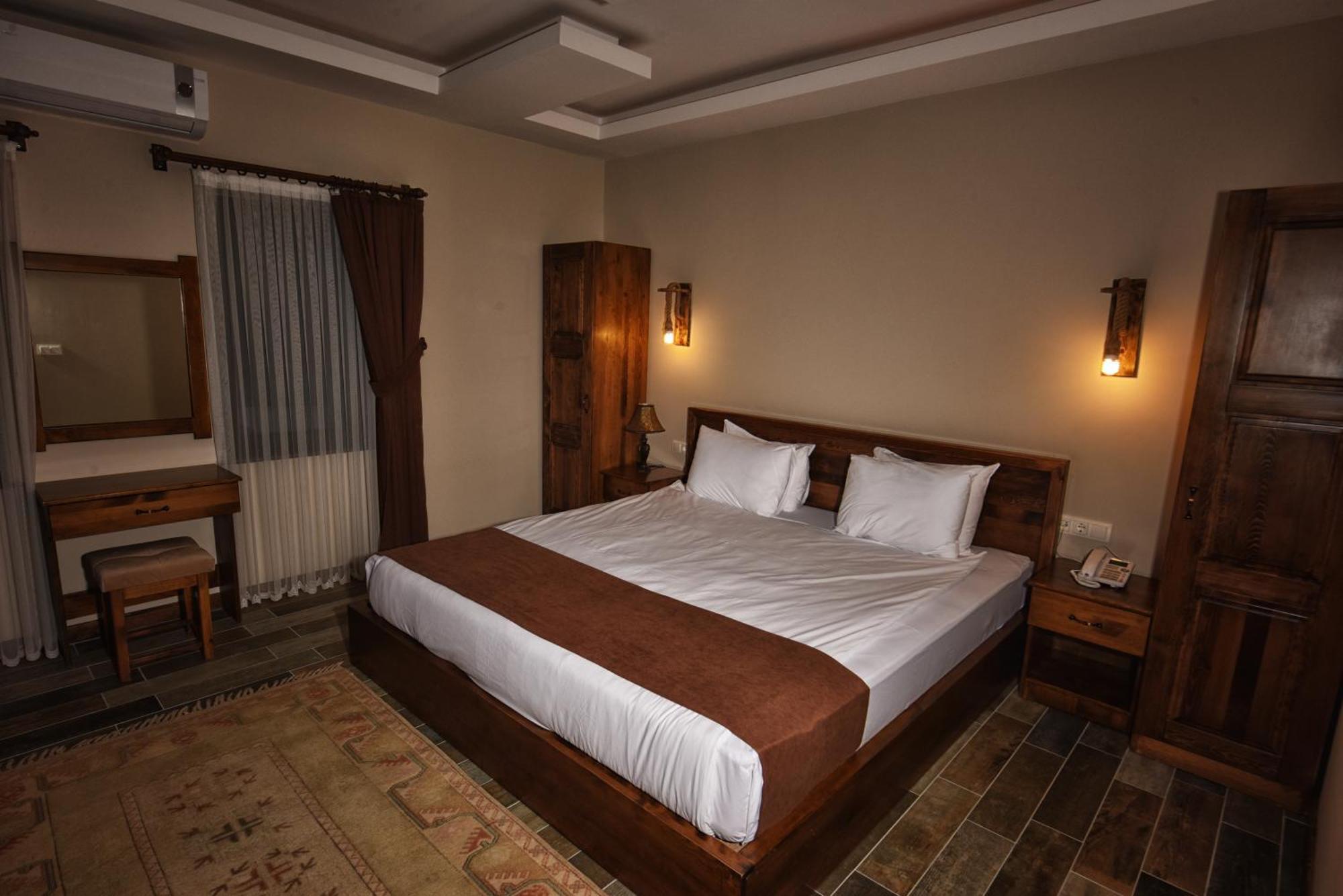 El Nazar Stone Suite Ючхисар Екстериор снимка