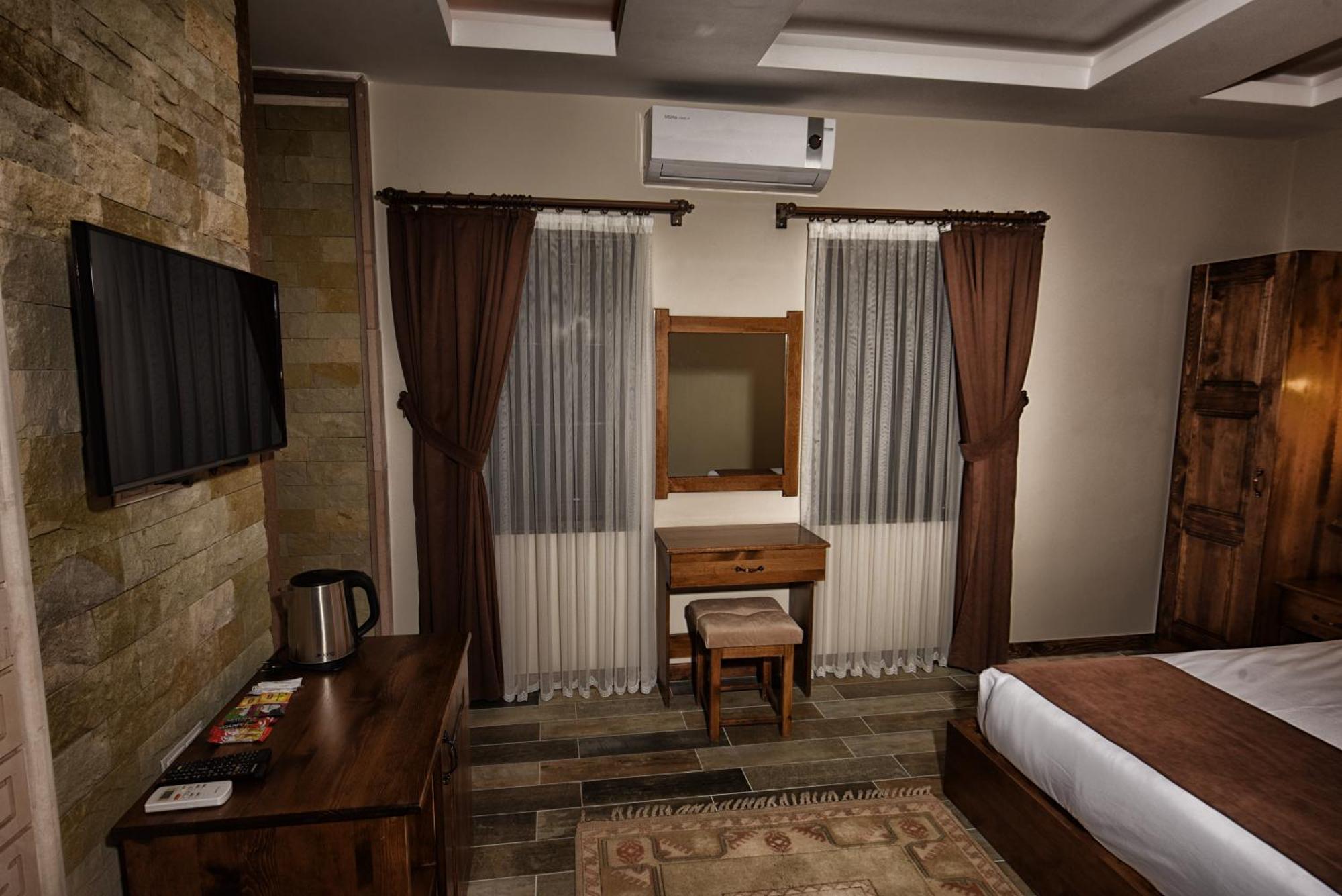 El Nazar Stone Suite Ючхисар Екстериор снимка